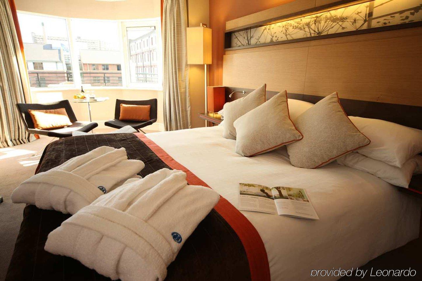 Best Western Plus The Quays Hotel 谢菲尔德 客房 照片